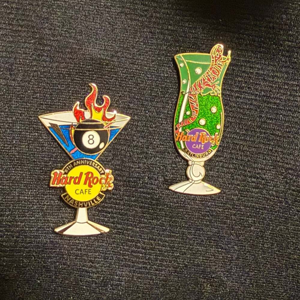 Hard Rock Cafe Nashville & Gatlinburg Pins - Lot of 2
